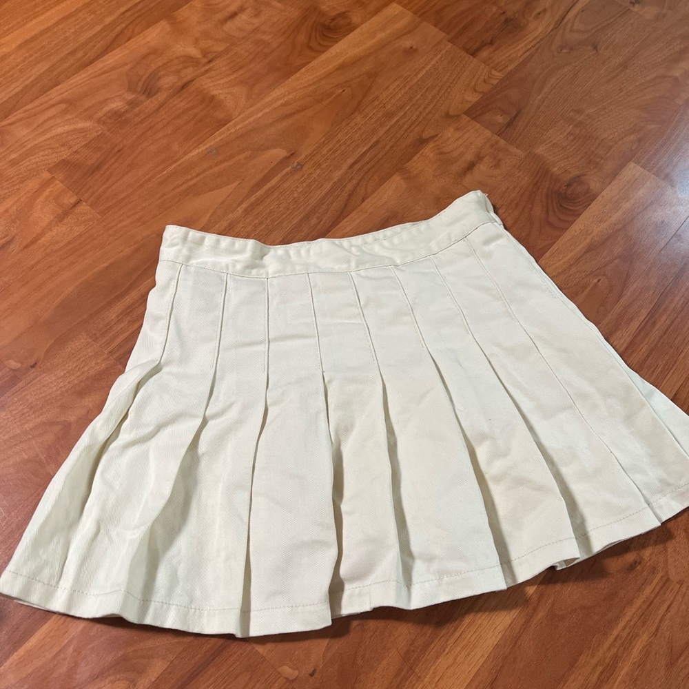 Brandy Melville tennis skirt